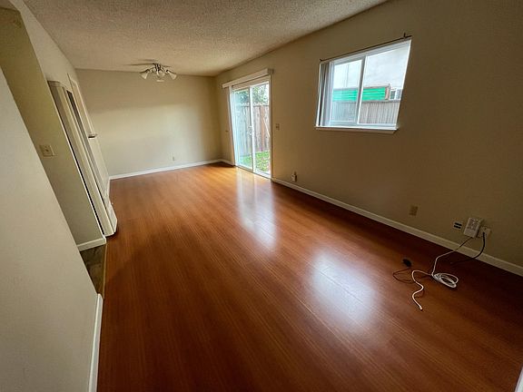 Living room & Dining area