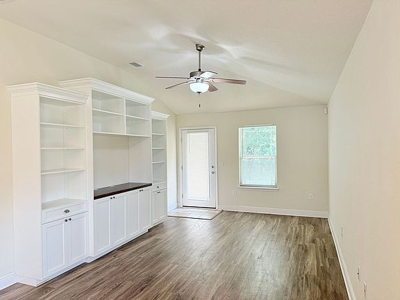 2nd image of 5128 Carmel Cir