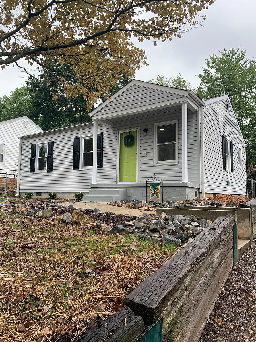 Building Photo - 4310 Cornell Ave