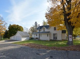 312 N Webster St, Augusta, MI 49012