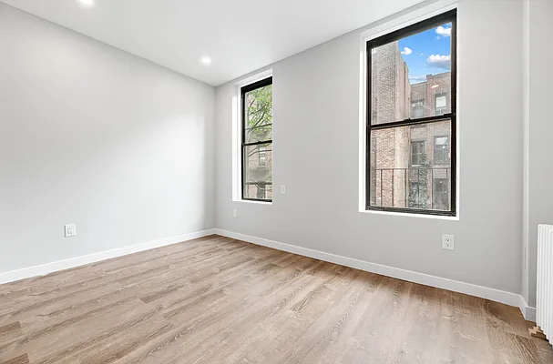 Rented by REAL New York | media 17