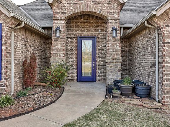 4th image of 15400 Cyndelyn Dr