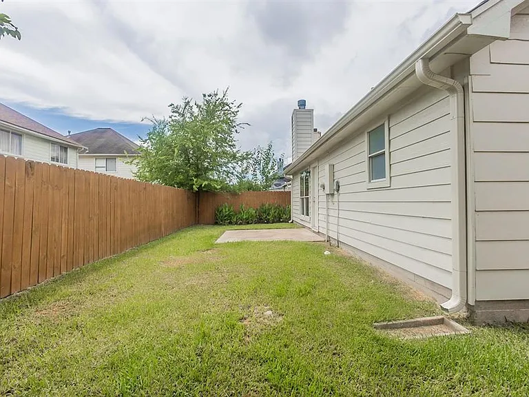 12023 Meadow Place Dr — Photo 31