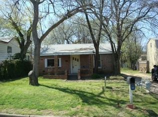 715 Churchill Rd, River Oaks, TX 76114