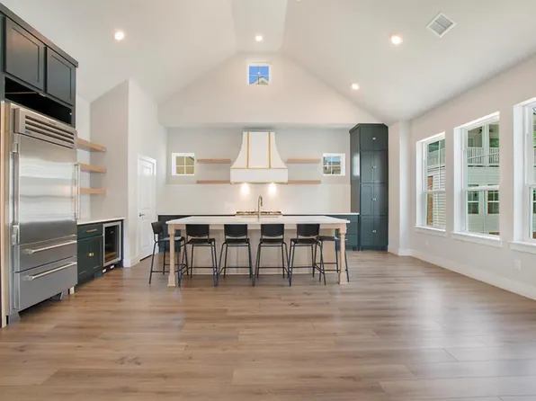 1005 Cavour Pl, Dallas, TX 75204