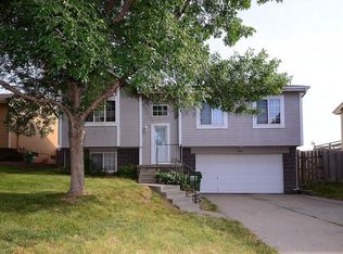 17040 Sprague St, Omaha, NE 68116