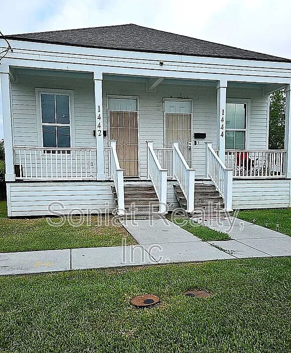 2 bed, 1.0 bath, 792 sqft, $1,295 — Photo 1
