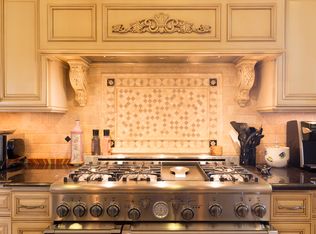 2993 Yucca Dr, Camarillo, CA 93012