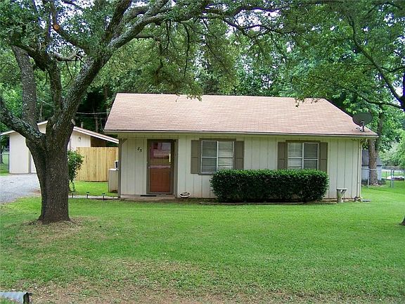 2nd image of 85 Graves Cir