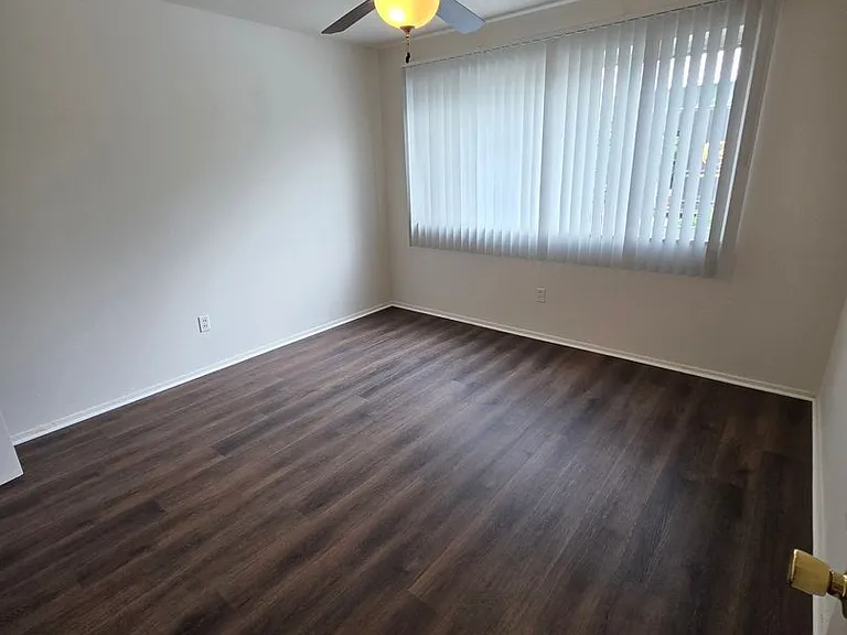 Mackenzie Place — Photo 8