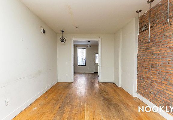 5th image of 261 Stanhope St #1A