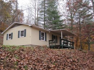 43 Mountaineer Dr, Elkview, WV 25071