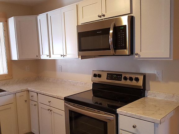 4th image of 109 W Montclair Ave