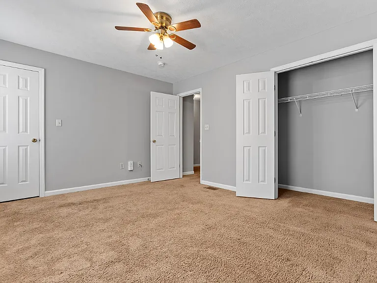 1100 Richmond Green Dr — Photo 11