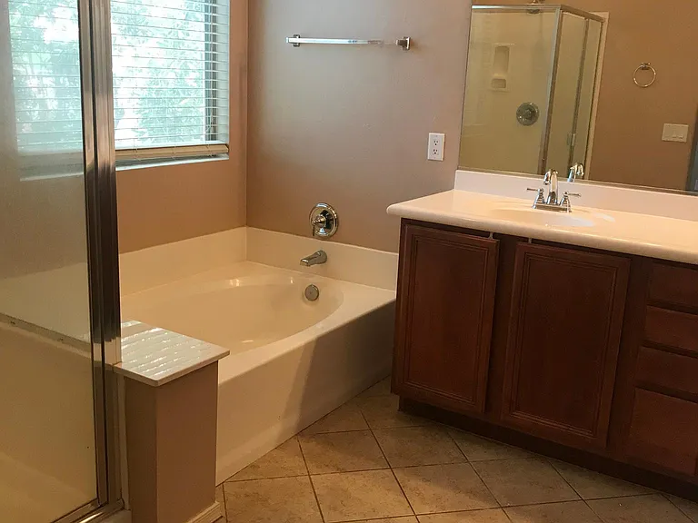 1247 W Lyle Ln — Photo 10