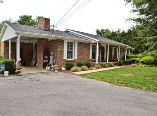 590 Snow Hill Rd, Dowelltown, TN 37059