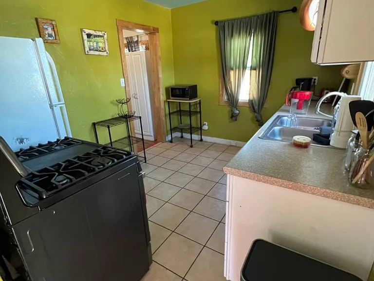1316 Los Tomases Dr NW — Photo 5