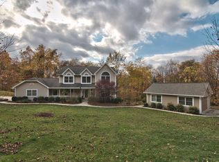 285 Johnson Hill Rd, Carbondale, PA 18407