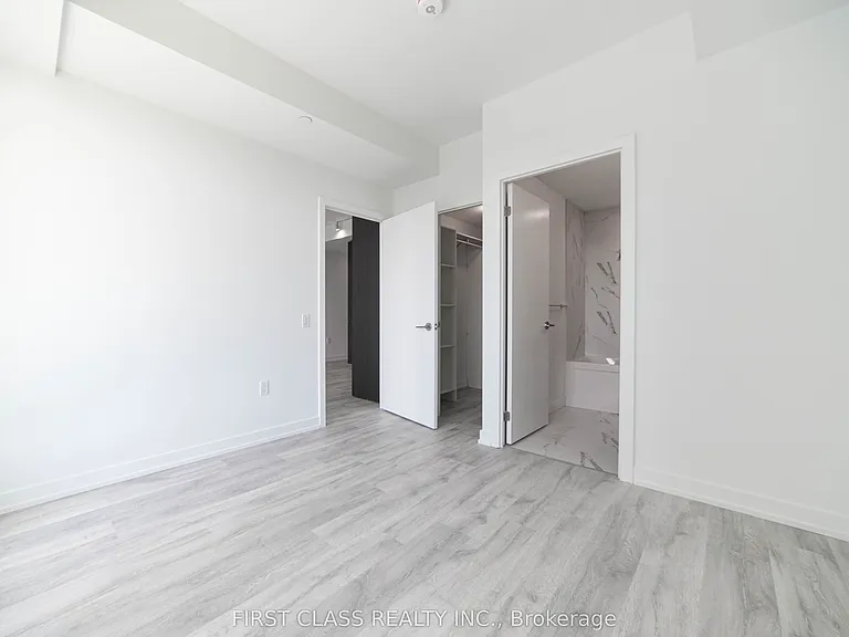 7 Golden Lion Hts #N2205 — Photo 9