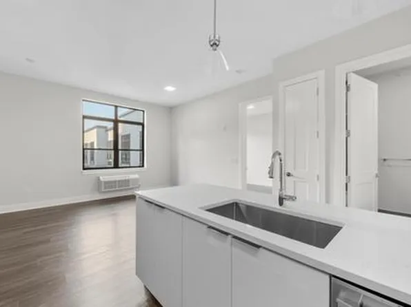 121 34th Street image 48 of 213