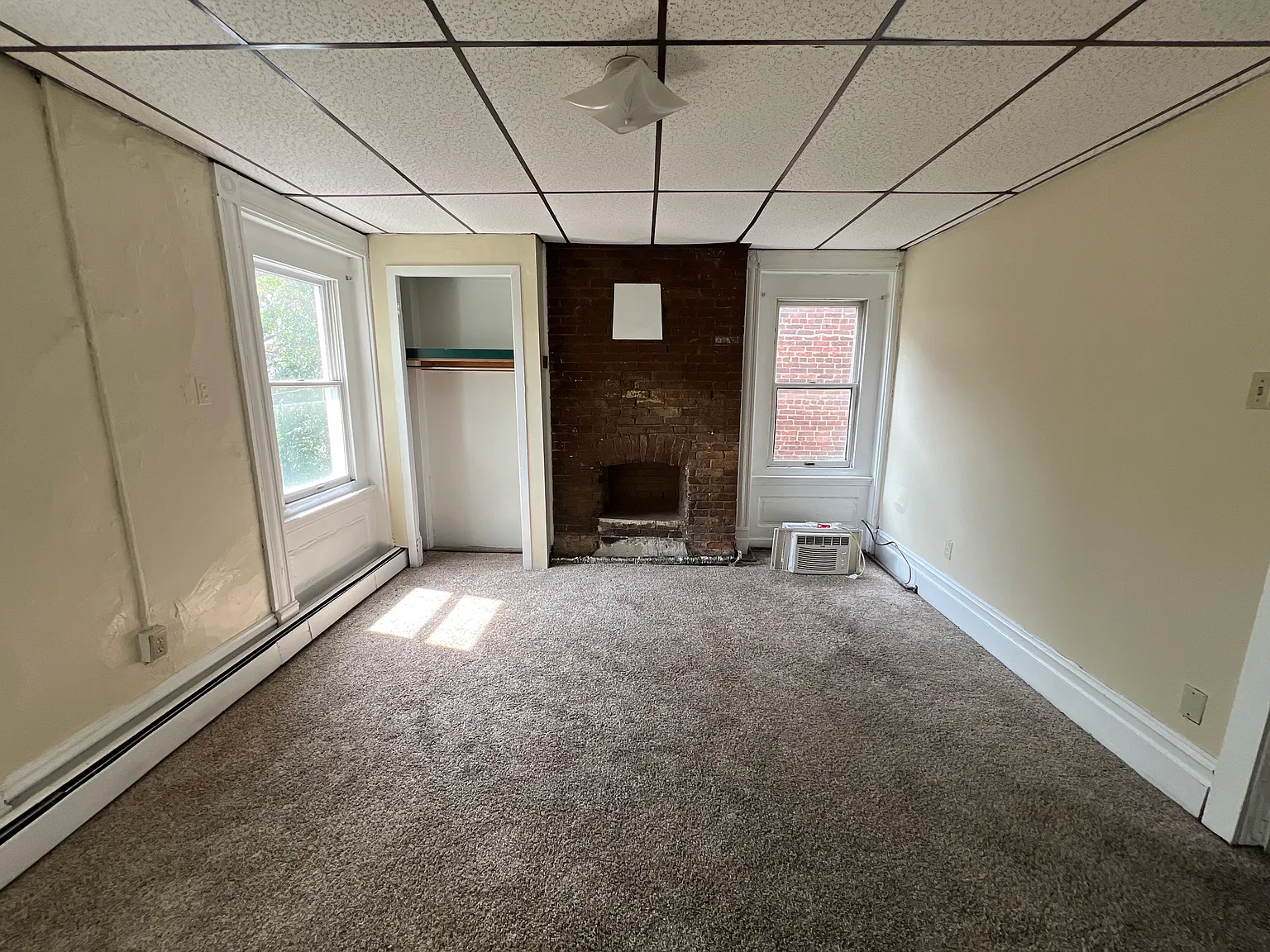 3 bed, $2,475 — Photo 2