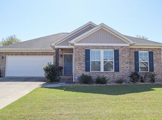 107 Middlebury Ct, Dothan, AL 36301