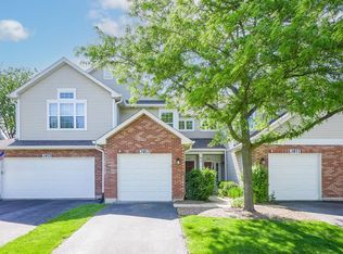 3013 Kentshire Cir, Naperville, IL 60564