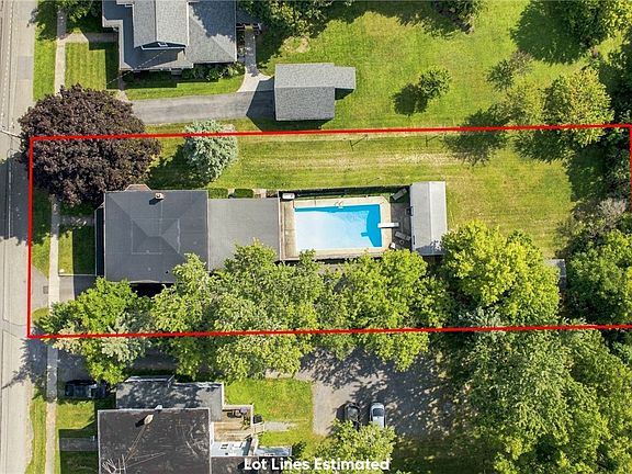 4th image of 212 Lawrence St