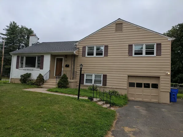 69 Pocahontas Dr, West Hartford, CT 06117