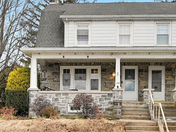 2nd image of 102 Poplar St