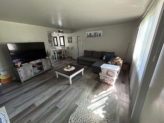 2nd image of 450 W 4900 S APT 6