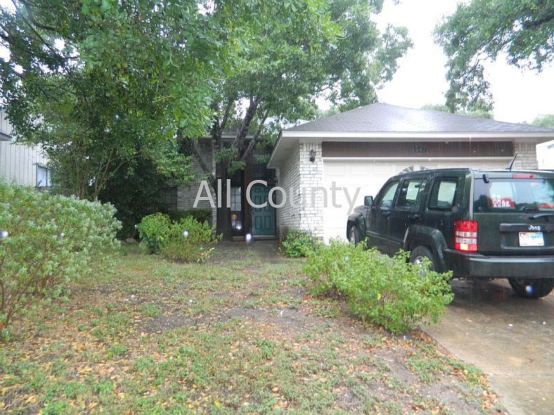 1st image of 9547 Cloverdale