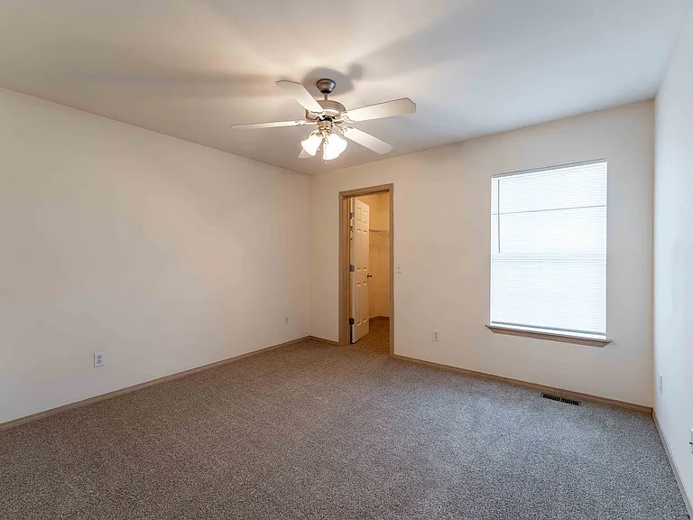 Battlefield Park Apartments — Photo 100