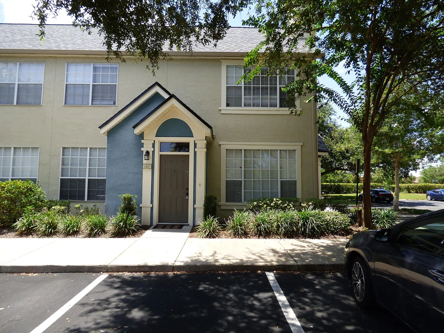 13703 Richmond Park Dr N — Photo 2