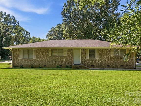 2nd image of 8051 S Way Rd
