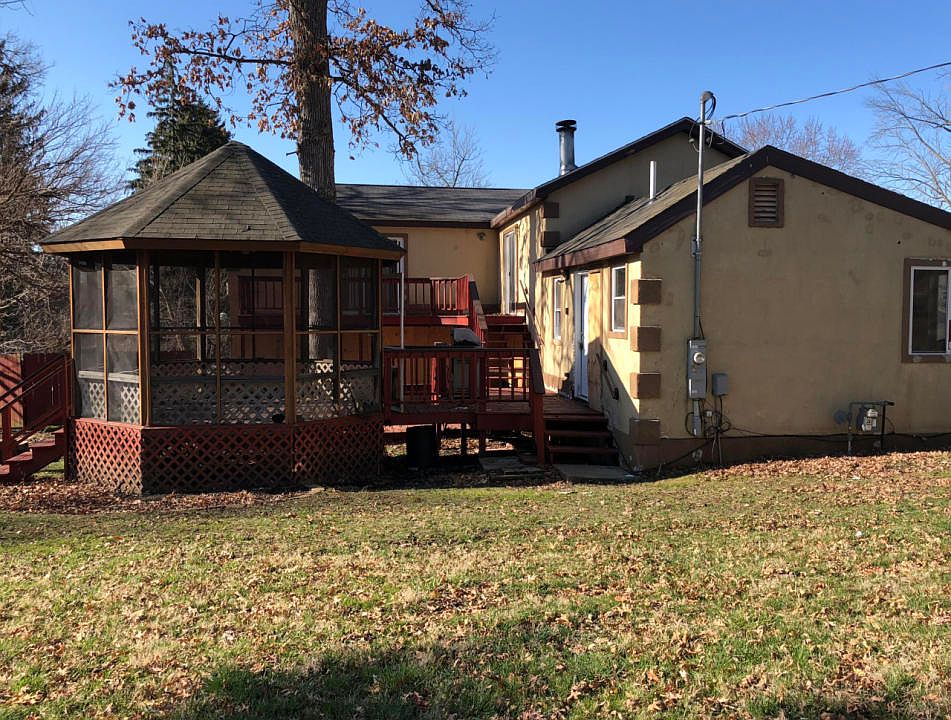 2nd image of N3234 Walnut Rd