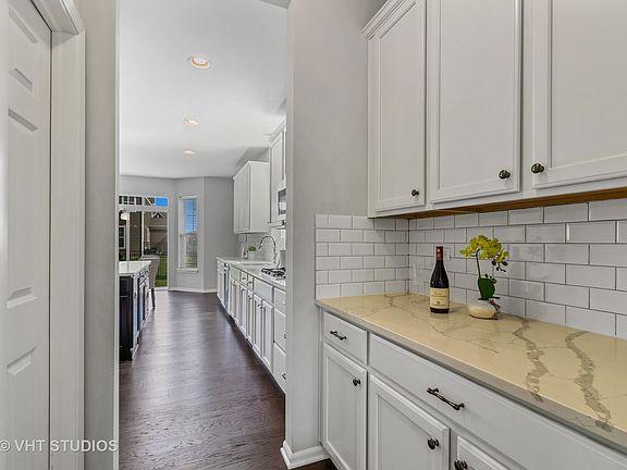 4th image of 16132 W Sagebrook Dr