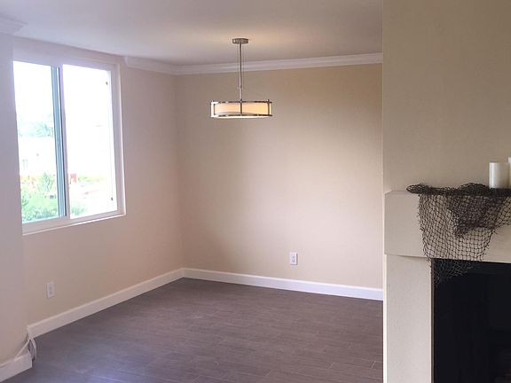 5th image of 307 Montana Avenue # Third Floor
