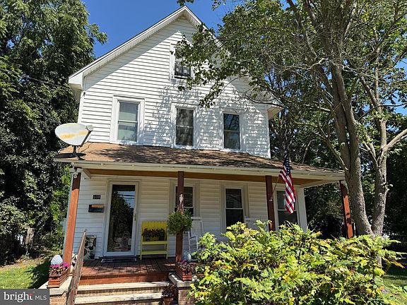 5th image of 108 Brooklyn Ave