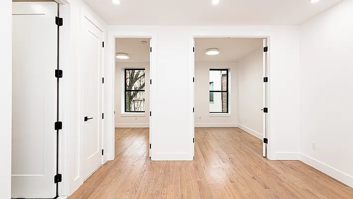 Rented by Nooklyn NYC LLC | media 19