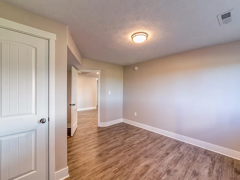 6918 Peninsula Dr NE — Photo 28