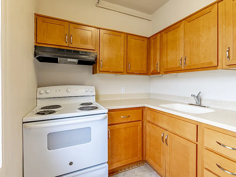 519 Washington St SE — Photo 13