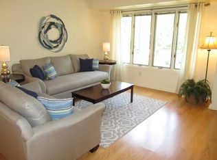 28 Westchester Ter #FURNISHED, Annandale, NJ 08801