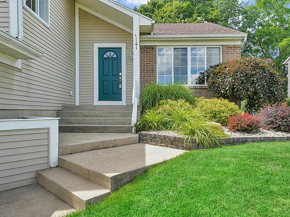2nd image of 4669 Meadow Lake Dr SE