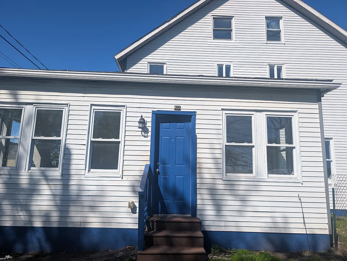 Building Photo - 500R Marion St #R