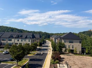 6301 Edsall Rd Unit 420, Alexandria, VA 22312