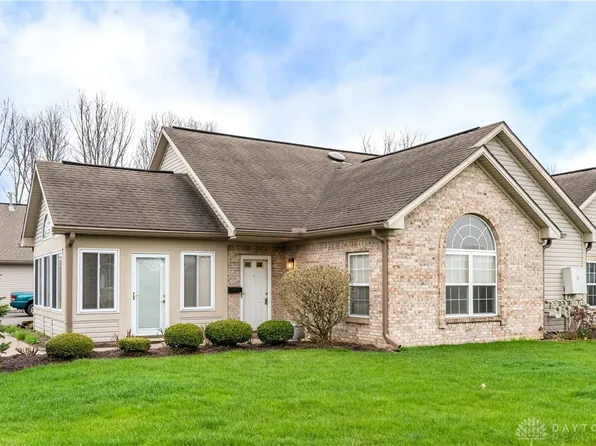 2104 Willow Run Cir, Enon, OH 45323