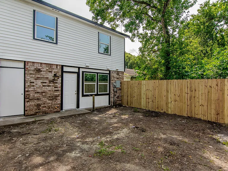7867 Hamlet St — Photo 14