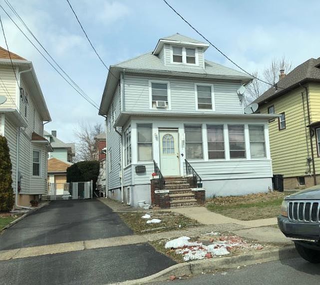 2nd image of 88 Hadley Ave