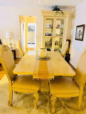 Sold by Compass | media 2